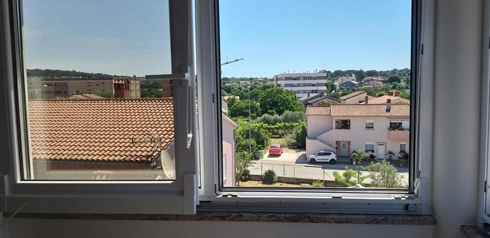 Apartman Ember Pula Exterior foto